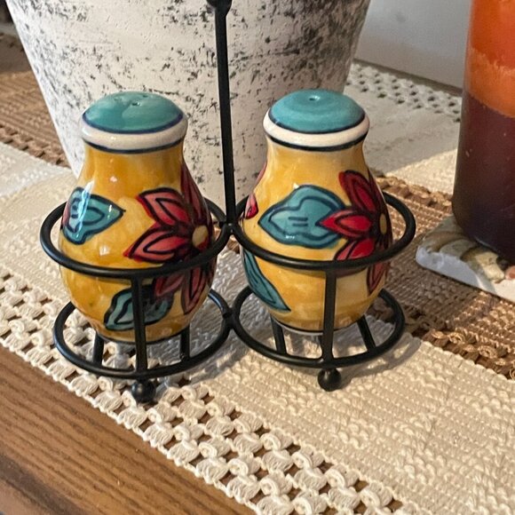 DONATED Boho Fun Vibrant Colorful Salt & Pepper Set Stand Holder - Picture 4 of 6